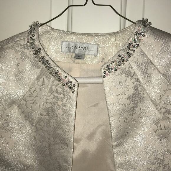 Tahari champagne gold embellished jacket 12 NWT - Picture 4 of 12
